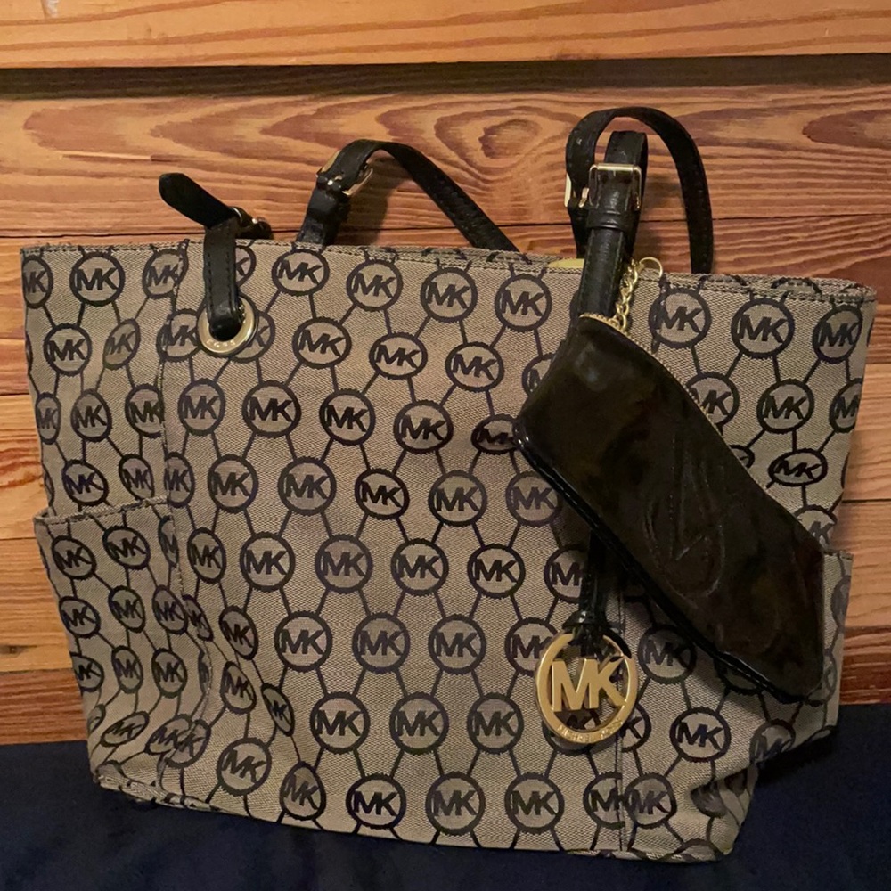*SOLD* MK bag with FREE COIN PURSE